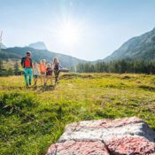 familie-wanderurlaub-filzmoos-1-mobile